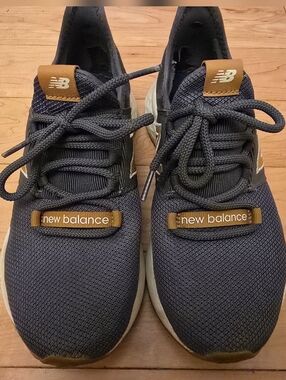 New Balance - 7.5W Roav